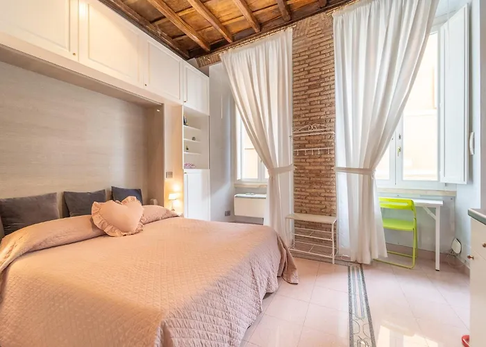 Secret Retreat In The Heart Of The Ghetto By Houseeds Apartment