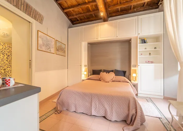 Secret Retreat In The Heart Of The Ghetto By Houseeds * Rom