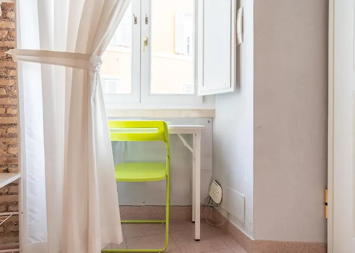 Secret Retreat In The Heart Of The Ghetto By Houseeds Apartment